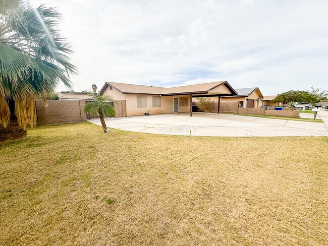 Building Photo - 4287 W 21st Pl