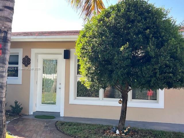 Foto del edificio - 4281 NE 13th Ave