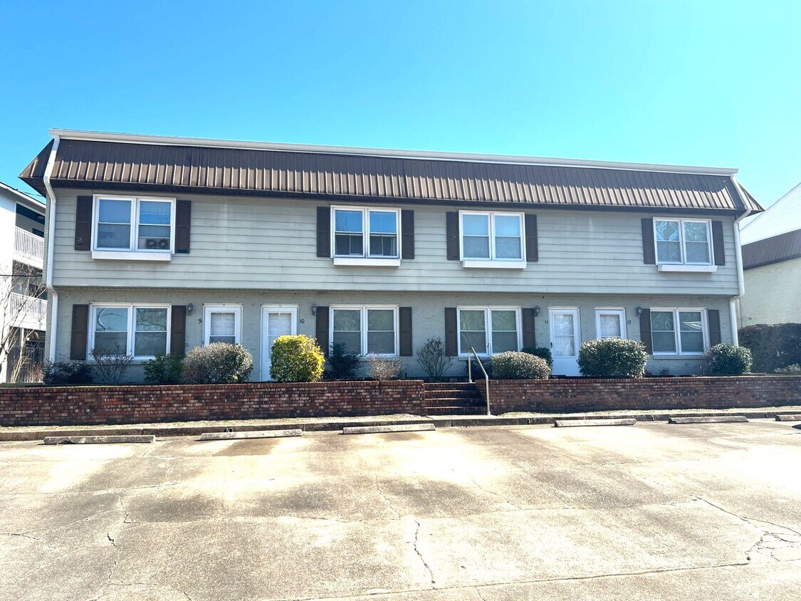 Foto del edificio - Two Bedroom, 1.5 Bath Town Home Located near 48th Av North in Myrtle Beach!