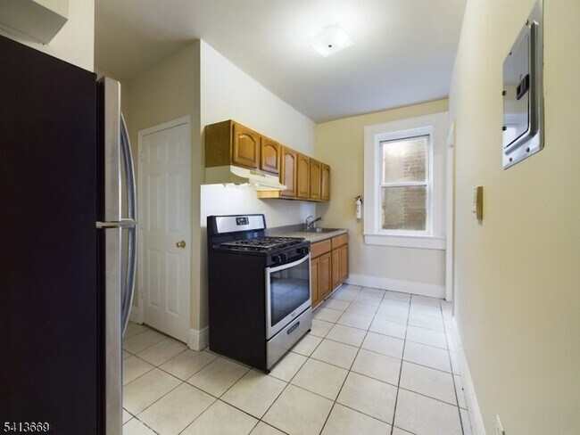 Foto del edificio - 413-15 Dodd St