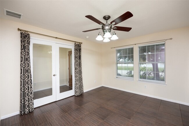 Foto del edificio - 24534 Cornell Park Ln