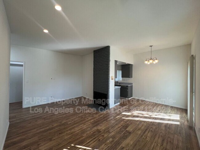 Foto del edificio - 11905 Avon Way