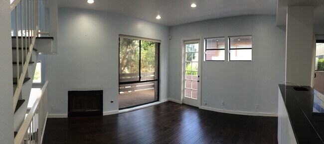 Building Photo - 1814 Thayer Ave, Unit #1