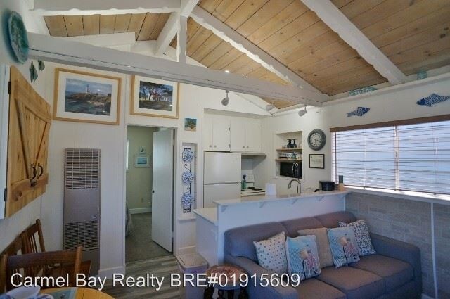 Primary Photo - 765 Mermaid Ave
