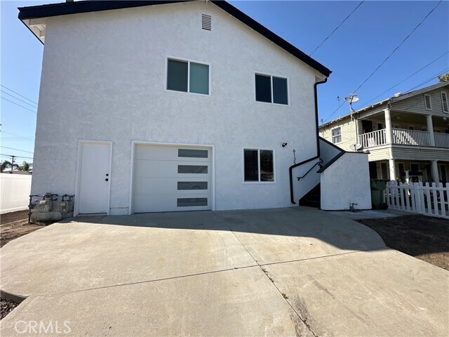 Foto del edificio - 6135 Danby Ave