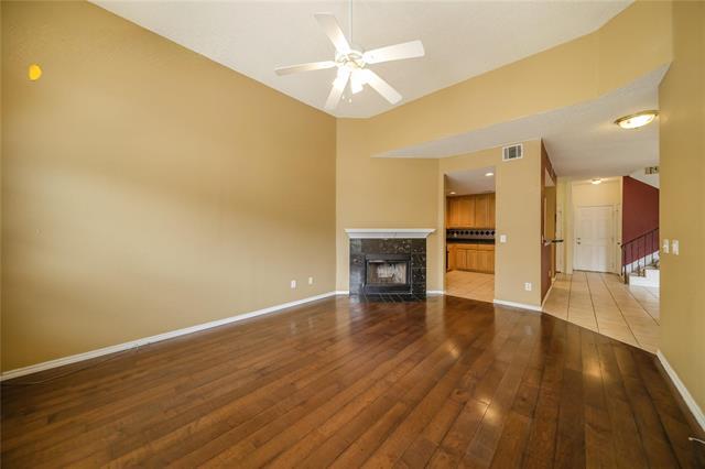 Foto del edificio - 3325 Devonshire Dr