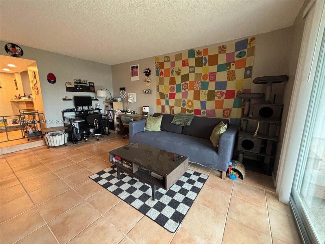 Foto principal - 3650 Inverrary Dr