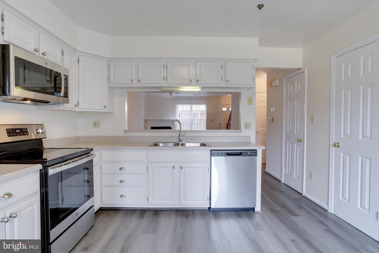 Foto principal - 3050 S Glebe Rd