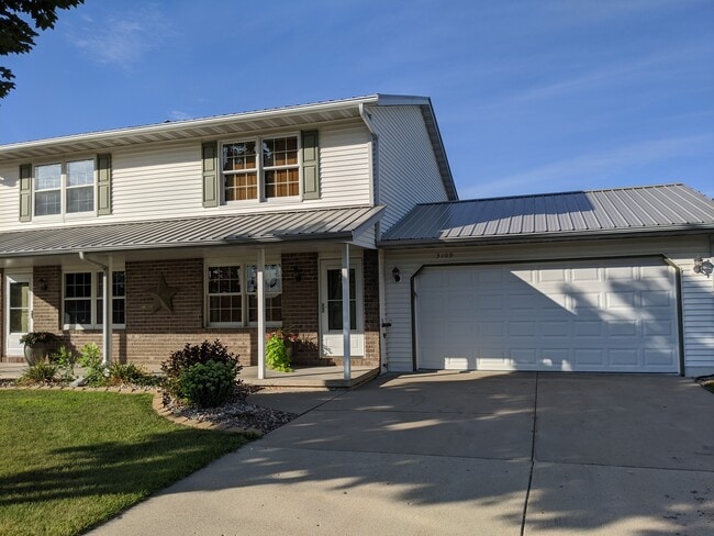 Outside Front - 3109 Manitowoc Rd