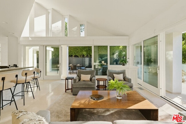 Building Photo - 9150 Warbler Way