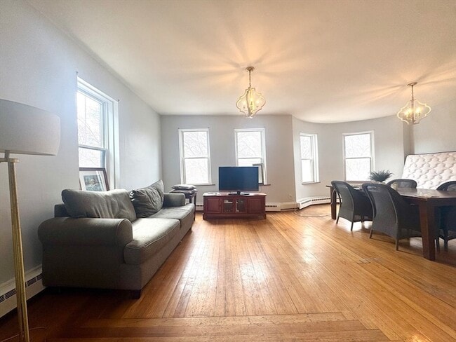 Building Photo - 260 Aspinwall Ave