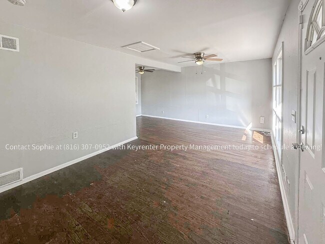 Foto del edificio - 3812 E 47th Terrace
