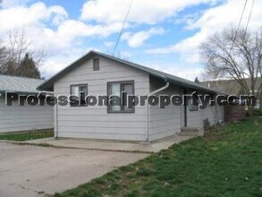 Building Photo - 917 Charlo St