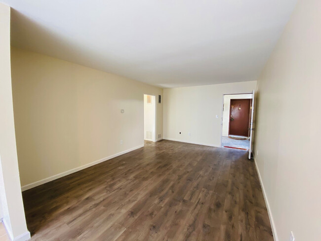 Unit #5 Living Room - 10851 Moorpark St