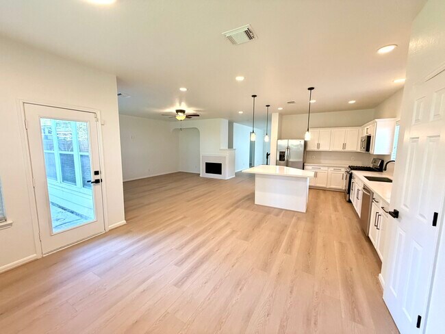 Building Photo - 5530 Gable Meadows Dr