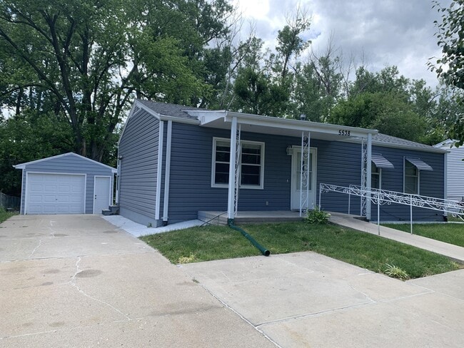 Photo - 5538 N 65th St House