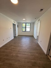 Building Photo - 329 W State St