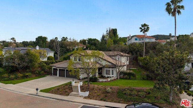 Foto del edificio - 18500 St Moritz Dr