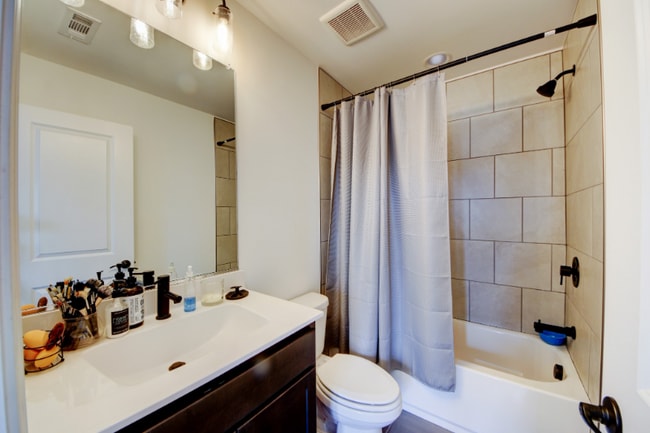 Photo - 1125 Kirkland Circle Townhome