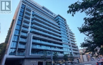 Building Photo - 714-3018 YONGE St