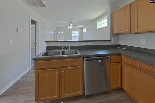 Building Photo - 712 Blazing Star Trl