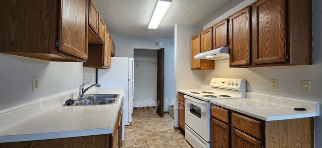 Building Photo - 1210 34th Ave S