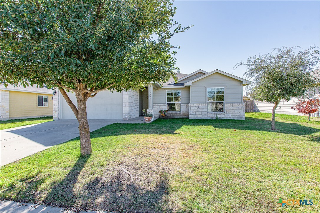 Foto principal - 5204 Ranch Meadow St