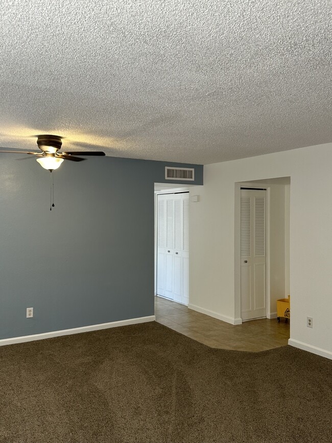 Building Photo - 10585 W Arica Rd
