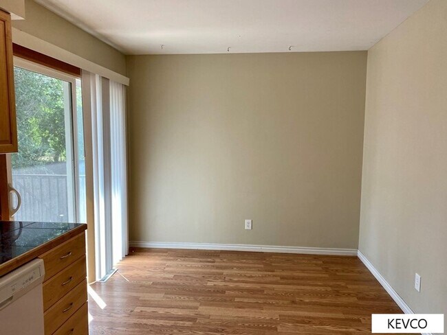 Building Photo - Great and Spacious Home with Backyard!