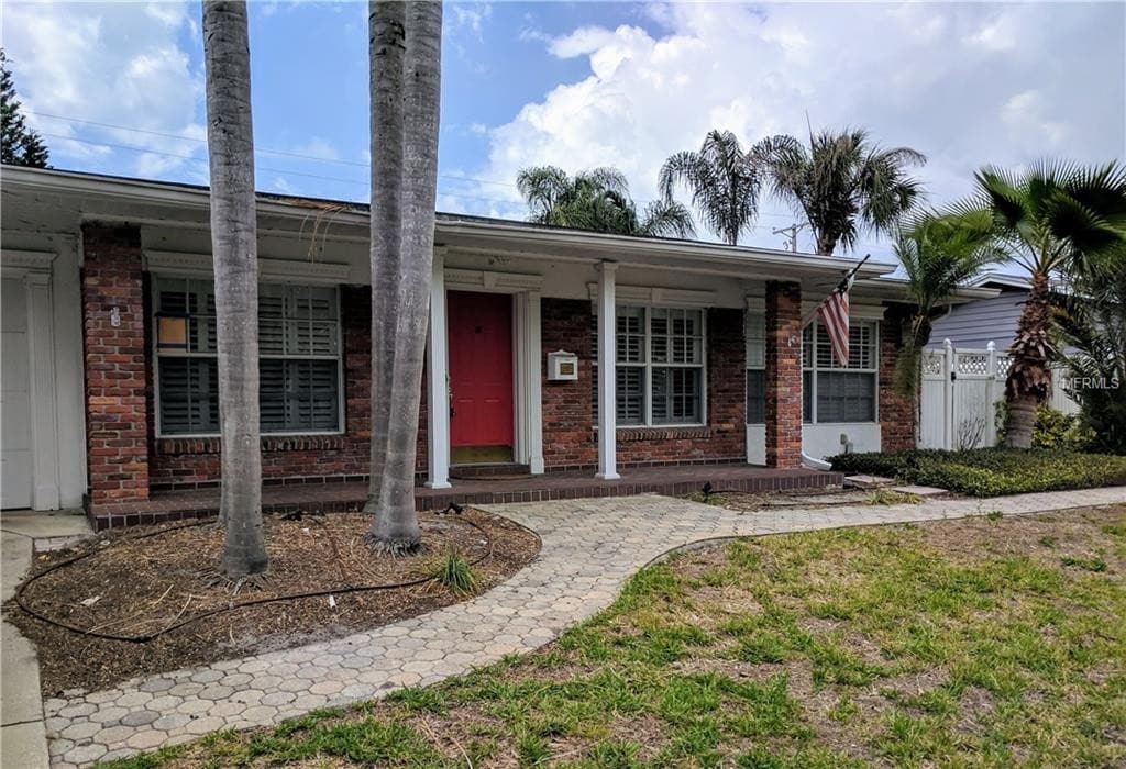 Primary Photo - 10706 Lake Carroll Way