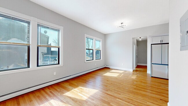 Building Photo - 181 Highland St