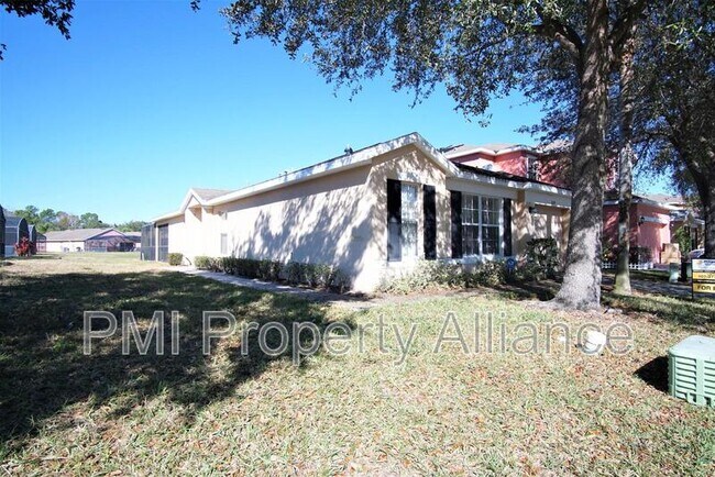 Building Photo - 104 Blue Jay Way