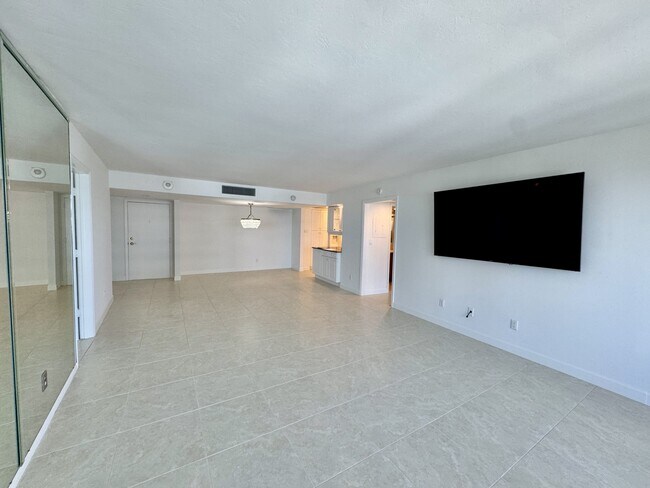 Foto del edificio - 4001 Gulf Shore Blvd N