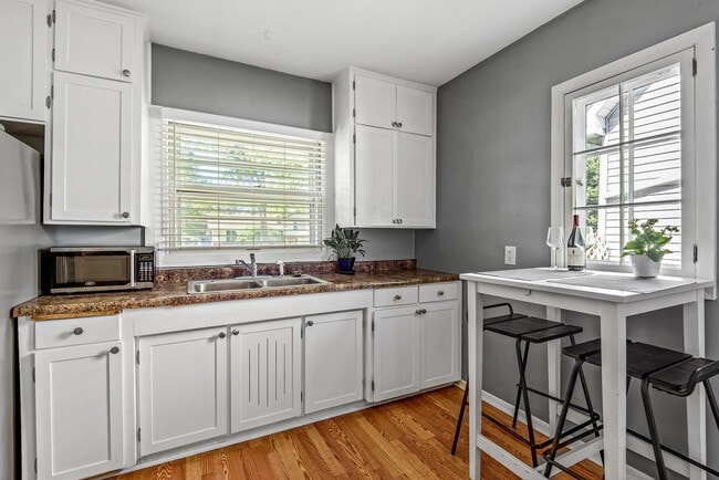 Large Pantry in the kitchen - 2749 Webster Ave S