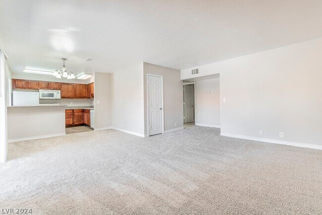 Building Photo - 4361 Alexis Dr