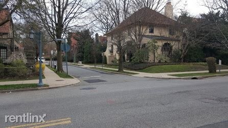 Foto del edificio - 10726 Continental Ave