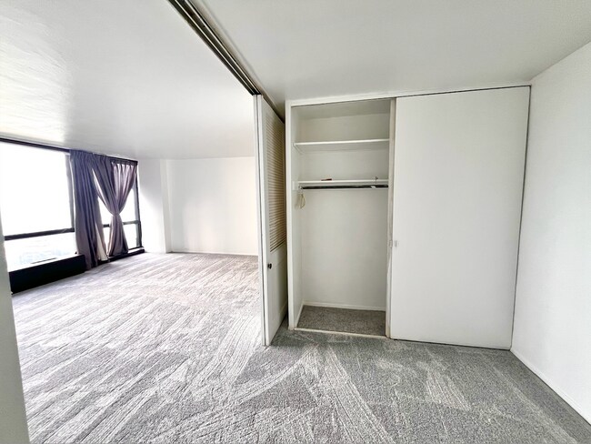 Foto del edificio - 900 N Lake Shore Dr