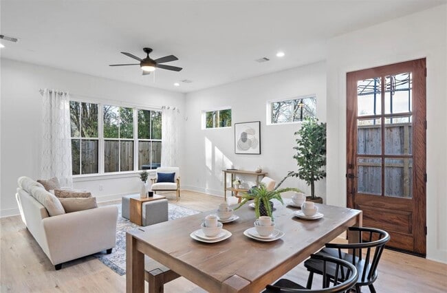 Building Photo - 6404 Highland Pine Ln