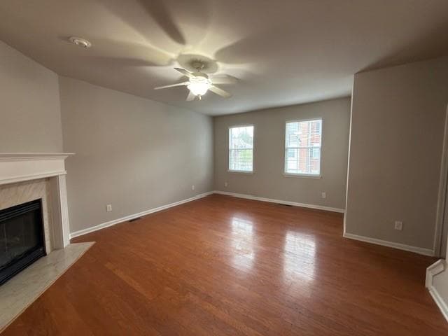 Building Photo - 2193 Landing Walk Dr