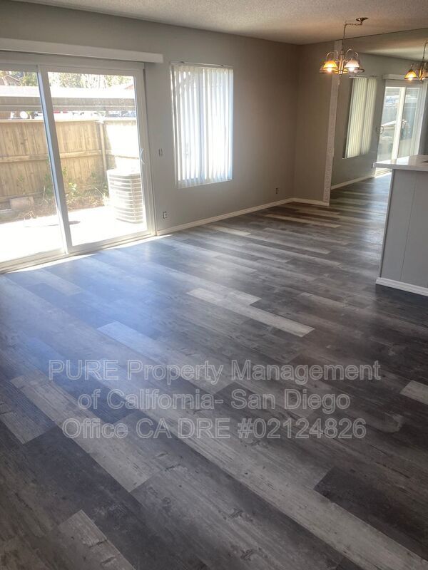 Foto del edificio - 6864 Quebec Ct