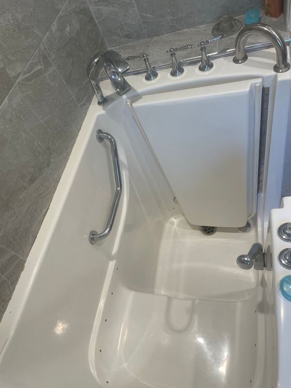 Foto del edificio - 13011 Paxton St