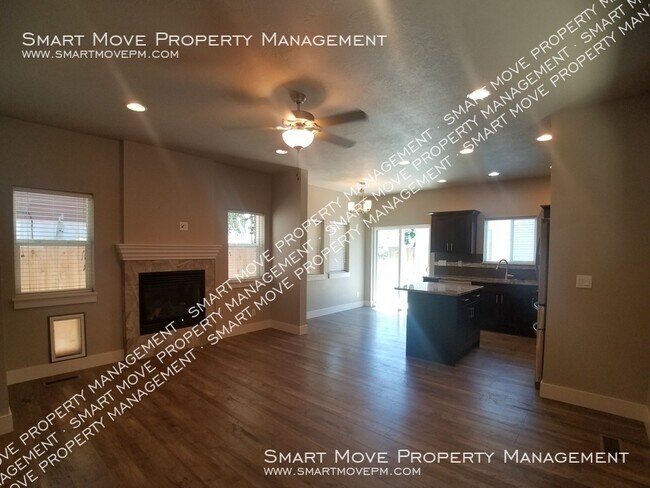 Building Photo - 6213 Primrose St