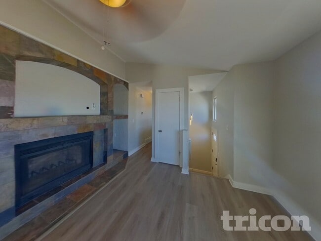 Building Photo - 1865 Swearinger Dr