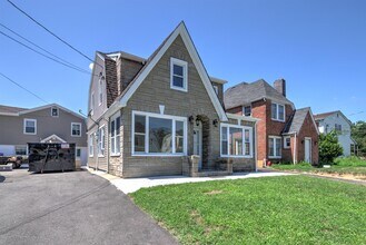 Building Photo - 8 Dolan Ave