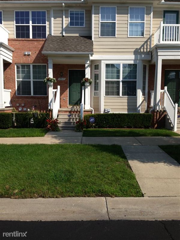Foto del edificio - 3 br, 3.5 bath Condo - 13315 St Ervin Ave