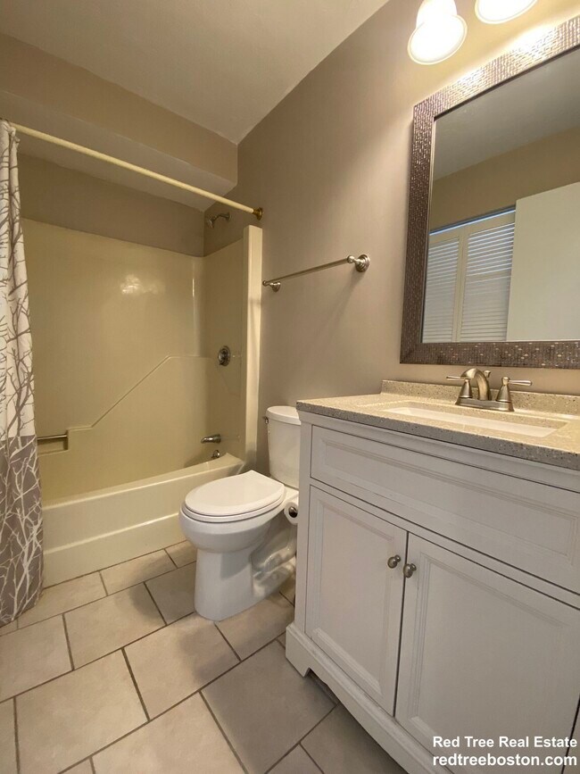 Foto del edificio - 1402 Lagrange St