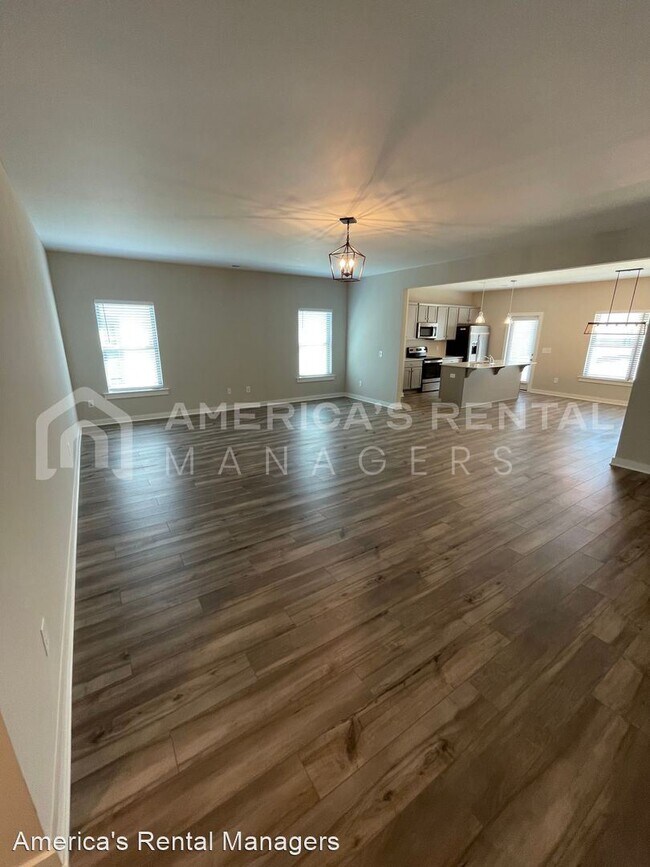 Building Photo - 3 br, 2 bath House - 2133 Ellsworth Loop Road