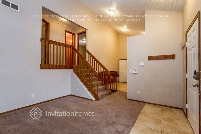 Building Photo - 10051 Shoshone Way