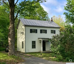 Building Photo - 42 Stonybrook Rd