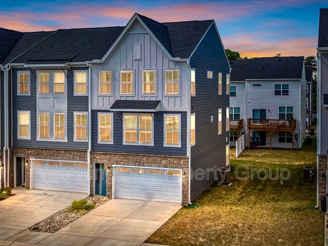 Building Photo - 4013 Singerville Ct